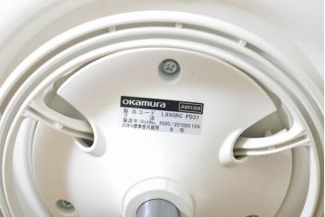 中古　超美品　オカムラ(OKAMURA)　医療福祉用　円盤脚　抗菌　丸みのあるフォルムがかわいらしいスツール2脚セット(丸椅子、回転椅子、イス)(2脚で定価約124000円)(R-061214)