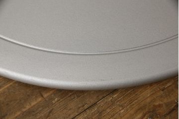 中古　超美品　オカムラ(OKAMURA)　医療福祉用　円盤脚　抗菌　丸みのあるフォルムがかわいらしいスツール2脚セット(丸椅子、回転椅子、イス)(2脚で定価約124000円)(R-061216)