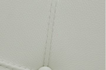 中古　展示品　超美品　Cassinaixc.(カッシーナイクスシー)　Philippe Starck(フィリップ・スタルク)　246　PASSION(パシオン)　本革　丸みのあるボディと華奢な脚のバランスが美しいアームチェア(ダイニングチェア、椅子、イス、レザー)(定価約21万円)(R-061223)