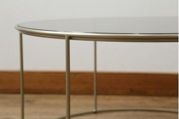 中古　展示品　超美品　arflex(アルフレックス)　CLIPS(クリップス)　モダンな空間を演出するセンターテーブル(丸テーブル、ラウンドテーブル、ローテーブル、コーヒーテーブル、リビングテーブル)(定価約19万円)(R-061232)