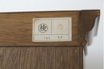 中古　美品　三越家具(現カントリーハウス)　Brugge(ブルージュ)　背面鏡張り　クラシカルな佇まいのキュリオケース(ガラスケース、ショーケース、飾り棚、陳列棚、キャビネット)(R-061237)