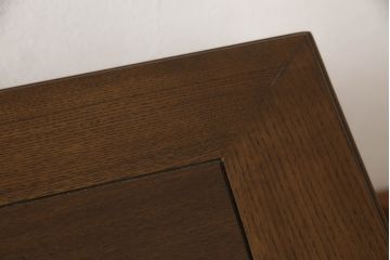 中古　美品　カリモク家具　domani(ドマーニ)　Morganton(モーガントン)　オーク材　THA509　ヒッコリーブラウン　クラシカルな佇まいが美しいコンソールテーブル(ソファテーブル、リビングテーブル)(R-061238)