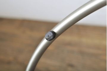 中古　展示品　超美品　arflex(アルフレックス)　ELIPS(エリプス)　シンプルモダンな空間づくりに活躍するコーヒーテーブル(リビングテーブル、ローテーブル、サイドテーブル、センターテーブル)(定価約22万円)(R-061239)