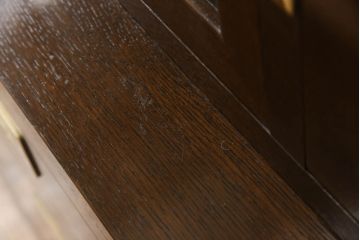 中古　カリモク　domani(ドマーニ)　Morganton(モーガントン)　品のある佇まいが魅力的なキャビネット(本棚、本箱、食器棚、飾り棚、収納棚)(定価約65万円)(R-061244)