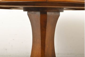 イタリアビンテージ　モダンデザイン　特徴のある杢目が魅力的なエクステンションテーブル(ダイニングテーブル、2人掛け、4人掛け、ラウンドテーブル、ヴィンテージ)(R-061248)