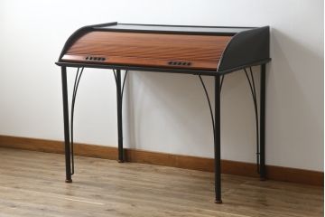 フランスビンテージ　希少　ligne roset(リーン・ロゼ)　Pagnon&Pelhaitre design(パグノン&ペルハイトルデザイン)　個性的なデザインが目を惹くシャッター付き秘書デスク(リーンロゼ、蛇腹机、ロールトップデスク、在宅ワーク、在宅用、ワークデスク、ヴィンテージ)(R-061249)