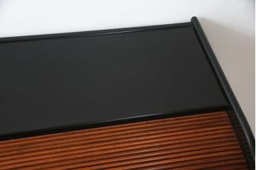 フランスビンテージ　希少　ligne roset(リーン・ロゼ)　Pagnon&Pelhaitre design(パグノン&ペルハイトルデザイン)　個性的なデザインが目を惹くシャッター付き秘書デスク(リーンロゼ、蛇腹机、ロールトップデスク、在宅ワーク、在宅用、ワークデスク、ヴィンテージ)(R-061249)