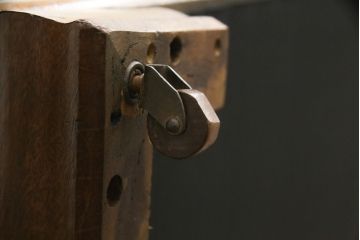 和製アンティーク　古い洋館の金華山張り3人掛けソファ(三人掛けソファ、アームソファ、3P)(R-061252)