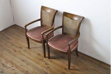 中古　DREXEL HERITAGE(ドレクセルヘリテイジ)　FRANCESCA(フランチェスカ)シリーズ　ラタンの背もたれが一味違ったこだわりを魅せるアームチェア2脚セット(ダイニングチェア、サイドチェア、椅子、イス)(R-061268)