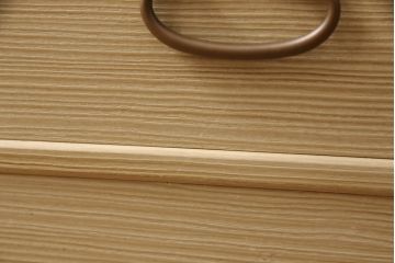 中古　伝統工芸士　吉沢昭次作　凛とした佇まいが気品を感じさせる加茂桐箪笥(大丸、桐たんす、着物箪笥、衣装タンス、和タンス、和たんす、引き出し)(R-061271)