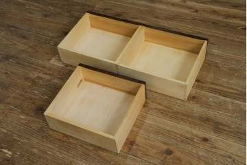 中古　北海道民芸家具　上品な佇まいが落ち着きのある空間を演出するサイドボード　(R-061283)