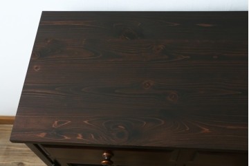 中古　北海道民芸家具　上品な佇まいが落ち着きのある空間を演出するサイドボード　(R-061283)