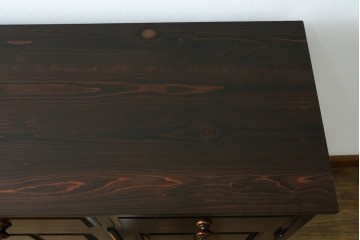 中古　北海道民芸家具　上品な佇まいが落ち着きのある空間を演出するサイドボード　(R-061283)