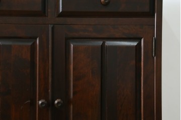 中古　北海道民芸家具　上品な佇まいが落ち着きのある空間を演出するサイドボード　(R-061283)
