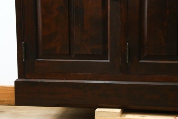 中古　北海道民芸家具　上品な佇まいが落ち着きのある空間を演出するサイドボード　(R-061283)
