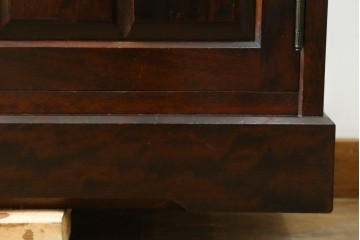 中古　北海道民芸家具　上品な佇まいが落ち着きのある空間を演出するサイドボード　(R-061283)