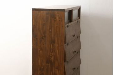 ラフジュ工房オリジナル　古建具リメイク　レトロスタイルの空間づくりに活躍するパタパタ扉の収納棚(戸棚、キャビネット、下駄箱、靴箱)(R-061284)