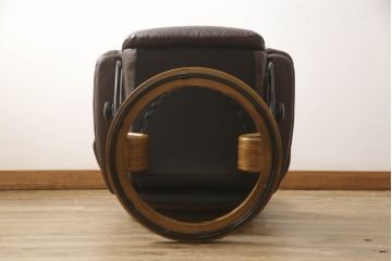 中古　美品　EKORNES(エコーネス)　本革　オットマン付き　ストレスレス レノ クラシック(M)(アームチェア、リクライニングチェア、椅子、一人掛けソファ、1Pソファ)(定価約37万9千円)(R-061288)