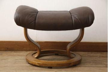 中古　美品　EKORNES(エコーネス)　本革　オットマン付き　ストレスレス レノ クラシック(M)(アームチェア、リクライニングチェア、椅子、一人掛けソファ、1Pソファ)(定価約37万9千円)(R-061288)