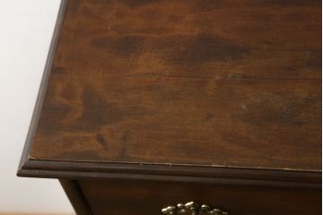アメリカビンテージ　メイプル材　金具がおしゃれな脚付きチェスト(引き出し、サイドチェスト、ヴィンテージ)(R-061292)