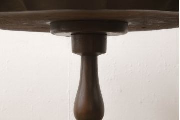 アメリカビンテージ　マホガニー材　天板と脚の凝った造りが魅力的なコーヒーテーブル(カフェテーブル、サイドテーブル、ラウンドテーブル、ヴィンテージ)(R-061296)