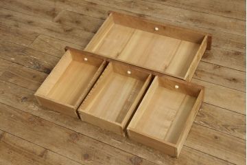 中古　工芸家具　高級杉材　浮造り仕上げ　浮き上がるくっきりとした木目が美しい長火鉢(囲炉裏、ローテーブル)(R-061309)