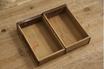 和製アンティーク　総欅(ケヤキ)材　経年を感じる古い質感が味わい深い硯箱(文箱、筆箱、小物収納、小引き出し)(R-061310)