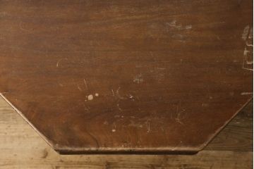 イギリスアンティーク　高級品　マホガニー材　キャスター付き　挽き物加工の凝ったデザインが見事なコーヒーテーブル(カフェテーブル、ダイニングテーブル、2人掛け、食卓)(R-061313)
