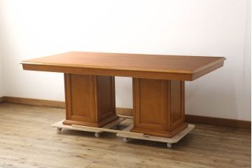 中古　横浜クラシック家具　ダニエル(daniel)　A-322・A-320　組み立て式の豪華なダイニングテーブル(6人掛けダイニングテーブル、4人掛け、食卓)(定価約70万円)(R-061315)