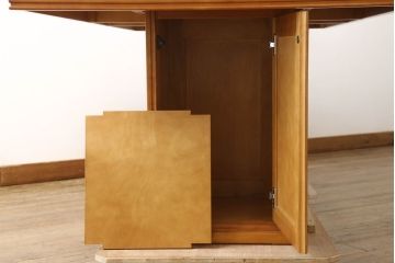中古　横浜クラシック家具　ダニエル(daniel)　A-322・A-320　組み立て式の豪華なダイニングテーブル(6人掛けダイニングテーブル、4人掛け、食卓)(定価約70万円)(R-061315)