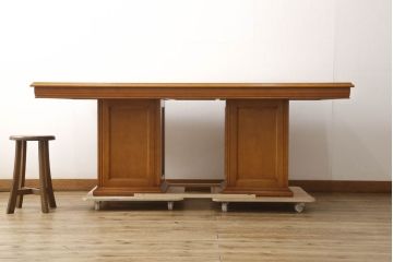 中古　横浜クラシック家具　ダニエル(daniel)　A-322・A-320　組み立て式の豪華なダイニングテーブル(6人掛けダイニングテーブル、4人掛け、食卓)(定価約70万円)(R-061315)