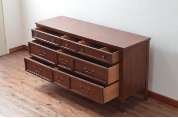 アメリカビンテージ　 White fine furniture　クラシカルな雰囲気が魅力的なチェスト(サイドボード、サイドチェスト、引き出し、ヴィンテージ)(R-061317)