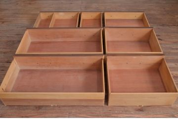 アメリカビンテージ　 White fine furniture　クラシカルな雰囲気が魅力的なチェスト(サイドボード、サイドチェスト、引き出し、ヴィンテージ)(R-061317)