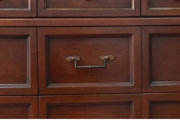 アメリカビンテージ　 White fine furniture　クラシカルな雰囲気が魅力的なチェスト(サイドボード、サイドチェスト、引き出し、ヴィンテージ)(R-061317)