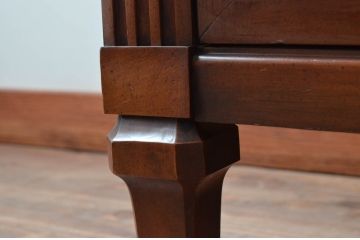 アメリカビンテージ　 White fine furniture　クラシカルな雰囲気が魅力的なチェスト(サイドボード、サイドチェスト、引き出し、ヴィンテージ)(R-061317)