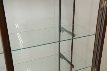 イギリスアンティーク　最高級　マホガニー材　華奢な猫脚が美しいショーケース(ガラスケース、飾り棚、収納棚、陳列棚、キャビネット、店舗什器)(R-061318)