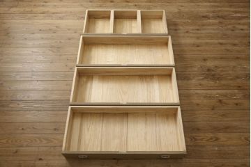 中古　上品な和の雰囲気漂う加茂桐箪笥(並厚、桐たんす、和タンス、衣装箪笥、収納箪笥、引き出し、チェスト)(定価約45万円)(R-061319)