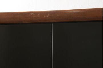 中古　漆絵風　落ち着いた色使いが上品な和タンス(和箪笥、和たんす、着物箪笥、衣装箪笥、引き出し)(R-061323)