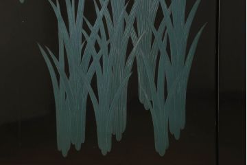 中古　漆絵風　落ち着いた色使いが上品な和タンス(和箪笥、和たんす、着物箪笥、衣装箪笥、引き出し)(R-061323)