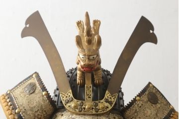全長170cm　荘厳で迫力に満ちた等身鎧(兜、甲冑、鎧立て、箱付き、五月人形、子供の日、端午の節句、武者人形、家紋、丸に沢瀉)(R-061341)