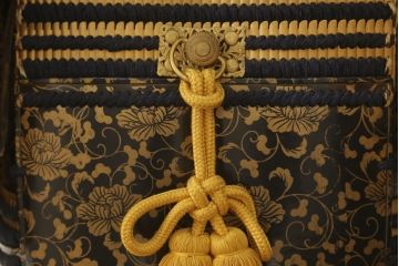 全長170cm　荘厳で迫力に満ちた等身鎧(兜、甲冑、鎧立て、箱付き、五月人形、子供の日、端午の節句、武者人形、家紋、丸に沢瀉)(R-061341)