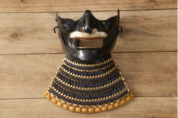 全長170cm　荘厳で迫力に満ちた等身鎧(兜、甲冑、鎧立て、箱付き、五月人形、子供の日、端午の節句、武者人形、家紋、丸に沢瀉)(R-061341)