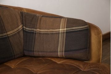 中古　CRASH GATE(クラッシュゲート)　tabu(タブー)　OPIUM SOFA(オピアムソファ)　可愛らしさとかっこよさのバランスが絶妙!おしゃれな2人掛けレザーソファ(本革ソファ、二人掛けソファ、2P、アームソファ)(R-061342)