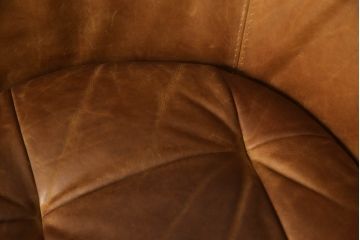 中古　CRASH GATE(クラッシュゲート)　tabu(タブー)　OPIUM SOFA(オピアムソファ)　可愛らしさとかっこよさのバランスが絶妙!おしゃれな2人掛けレザーソファ(本革ソファ、二人掛けソファ、2P、アームソファ)(R-061342)