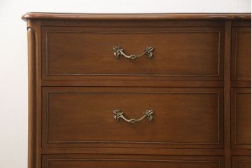 中古　美品　DREXEL HERITAGE(ドレクセルヘリテイジ)　Touraine(ツーレイン)　エレガントな雰囲気が魅力的なチェスト(サイドボード、引き出し)(定価約49万円)(R-061345)
