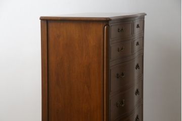 中古 美品　DREXEL HERITAGE(ドレクセルヘリテイジ)　Touraine(ツーレイン)　マホガニー材製の贅沢なアンティーク調チェスト(引き出し、サイドチェスト)(R-061346)
