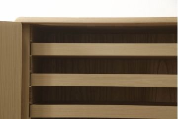 中古　伝統工芸士 東樹義明作　華やかな雰囲気の金具が魅力的な加茂総桐箪笥(胴厚、桐たんす、着物箪笥、衣装箪笥、引き出し)(R-061349)