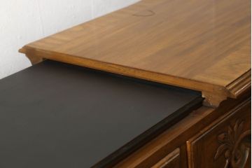 中古　美品　DREXEL HERITAGE(ドレクセルヘリテイジ)　細部まで凝ったつくりが美しいサイドボード(収納棚、戸棚、サーバー、カウンターテーブル)(R-061354)