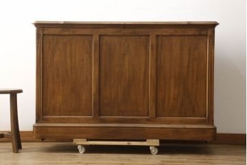 中古　美品　DREXEL HERITAGE(ドレクセルヘリテイジ)　細部まで凝ったつくりが美しいサイドボード(収納棚、戸棚、サーバー、カウンターテーブル)(R-061354)