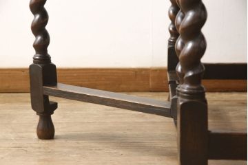 イギリスアンティーク　オーク材　脚のデザインが美しいツイストレッグバタフライテーブル(ダイニングテーブル、ラウンドテーブル、ドロップリーフテーブル)(R-061360)
